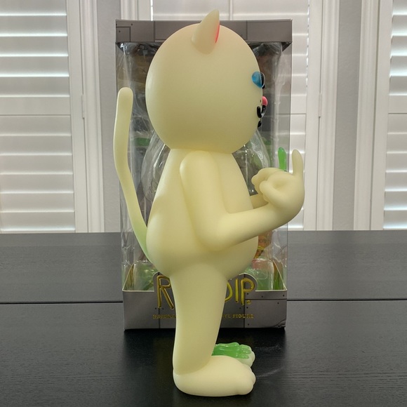 Rip N Dip Limited Edition Radioactive Nerm Vinyl Figure #175 of only 500! - Picture 6 of 16